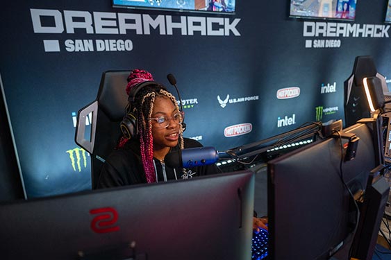 DreamHackDallas CreatorHub slider8