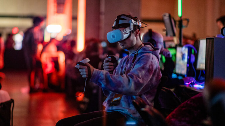 VR Freeplay Returns to DreamHack Atlanta 2025