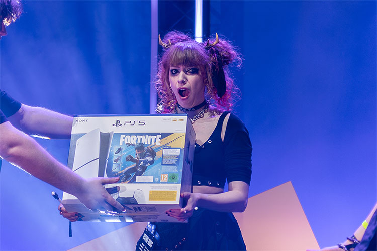 DreamHackATL CreatorStage Slider3