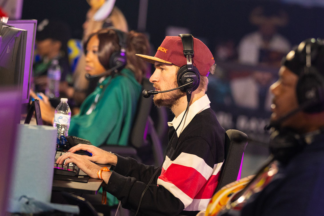 DreamHackBHM_CreatorHub_StreamStudio_slider4