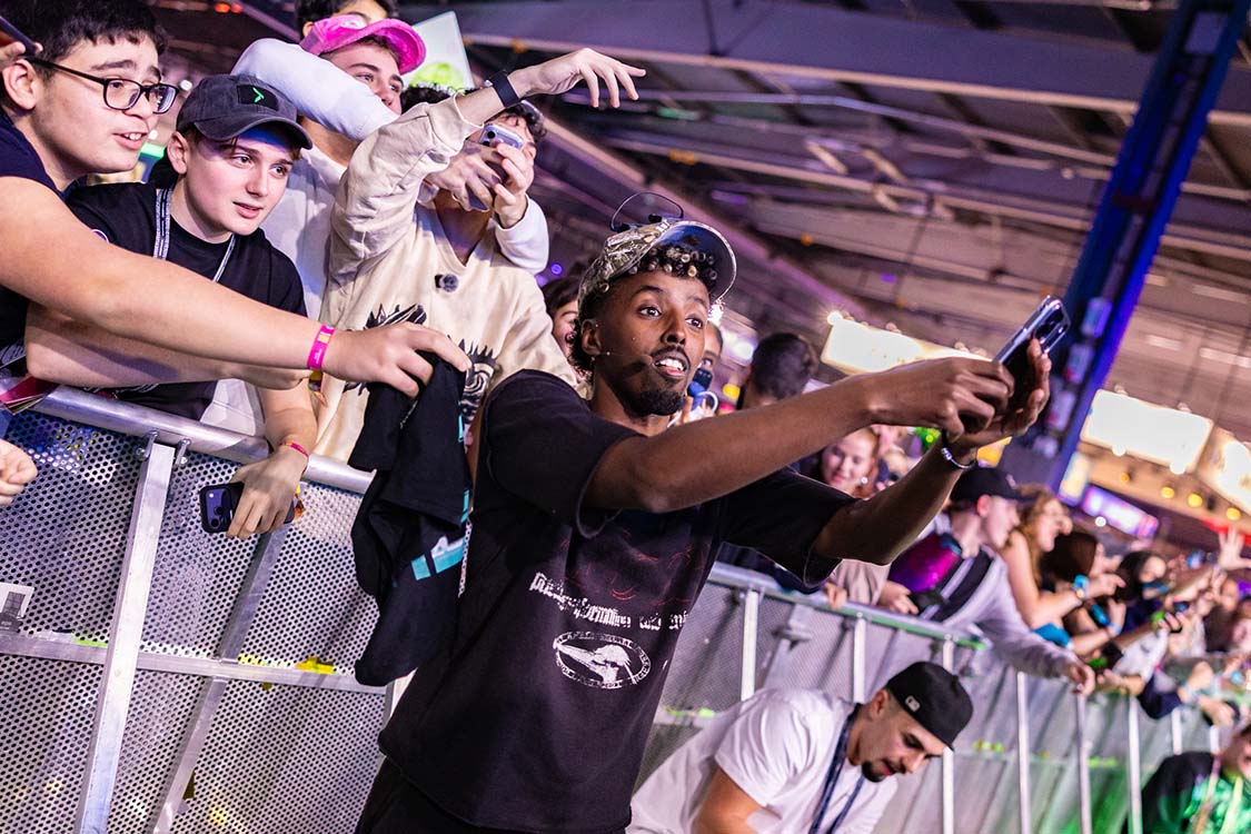 DreamHackBHM_MainStage_slider2