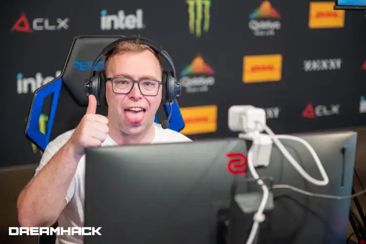 20240602_Adam-Antor_DH-Dallas_08839_steamstudio