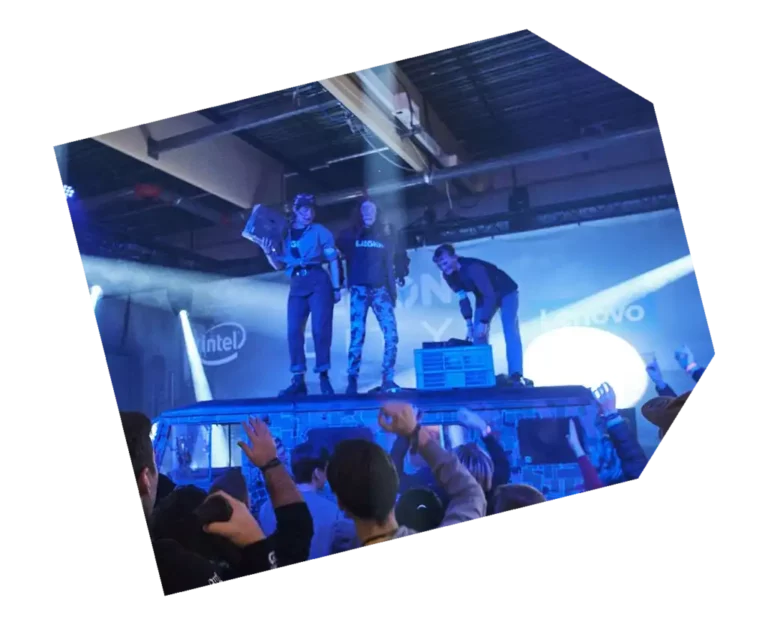 ExpoSlider2-BG-1024x833_dhconvert_OnlyFangs