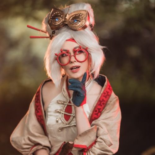 DreamHackGuest_Frostylva_CosplayJudge